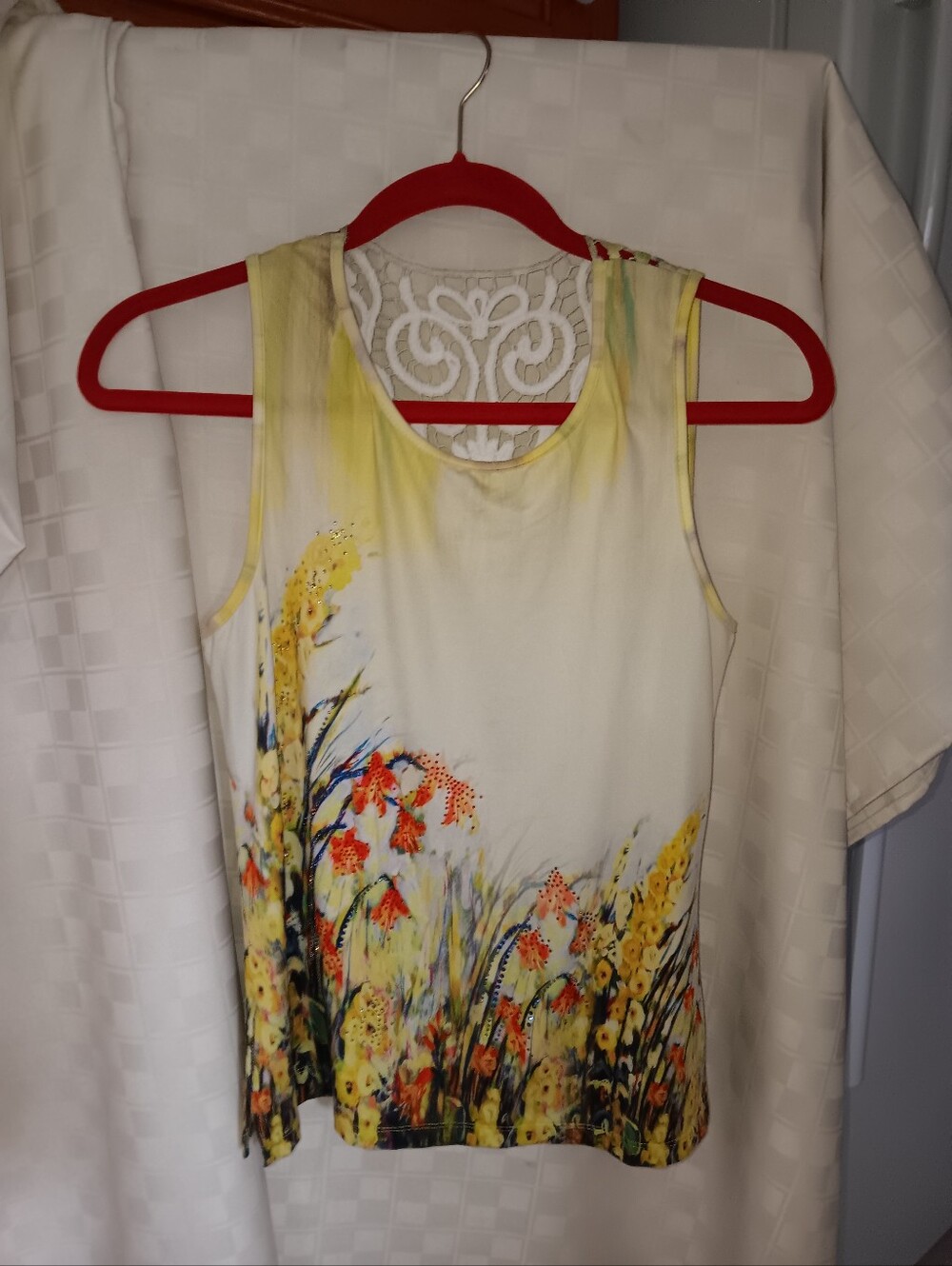 Sleeveless Floral glitter Tank Top with lace detailing --Size Small